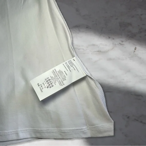 Mercedes Benz AMG Petronas 2019 Formula 1 Women’s Crewneck Tee In White Size XL - Picture 12 of 15